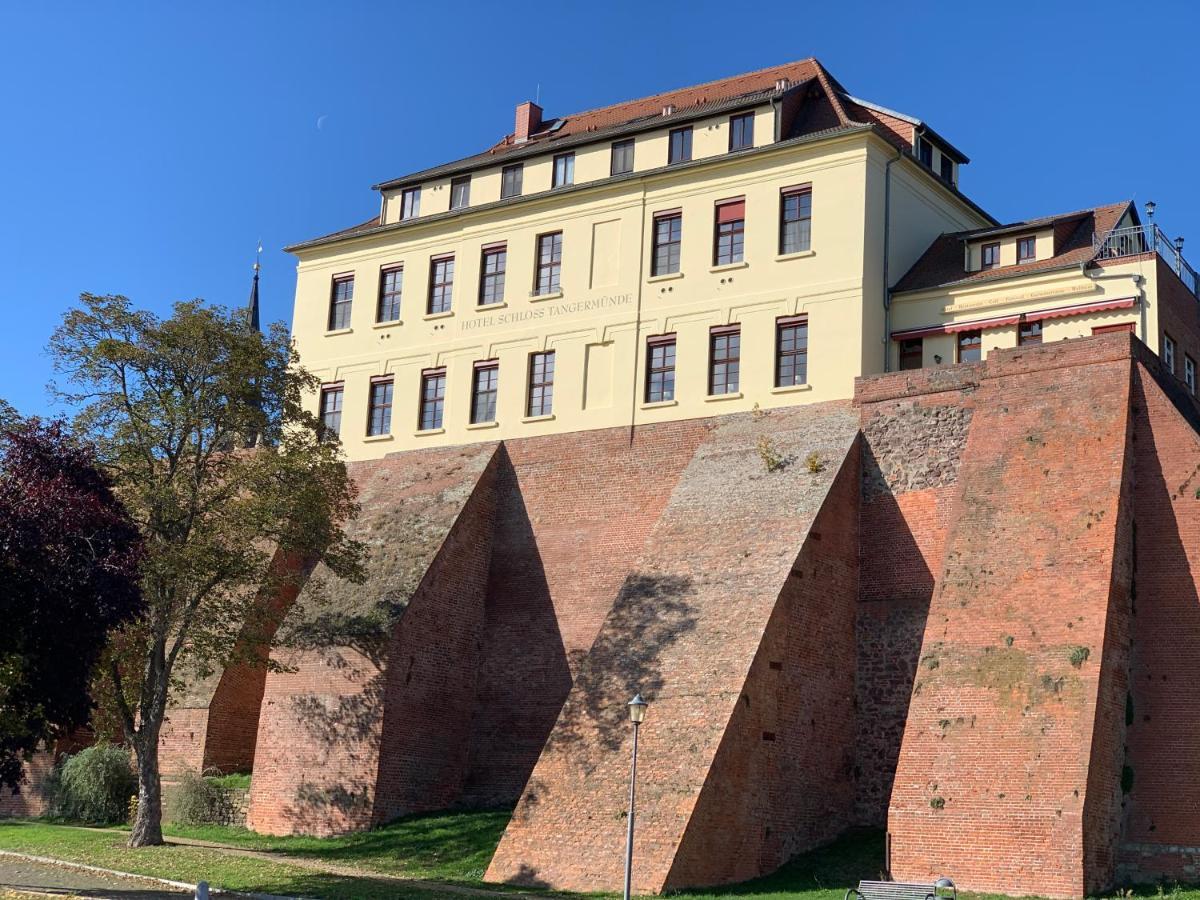 Ringhotel Schloss Tangermunde Exterior photo