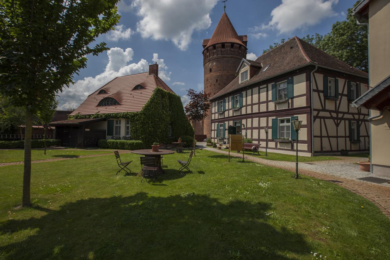 Ringhotel Schloss Tangermunde Exterior photo